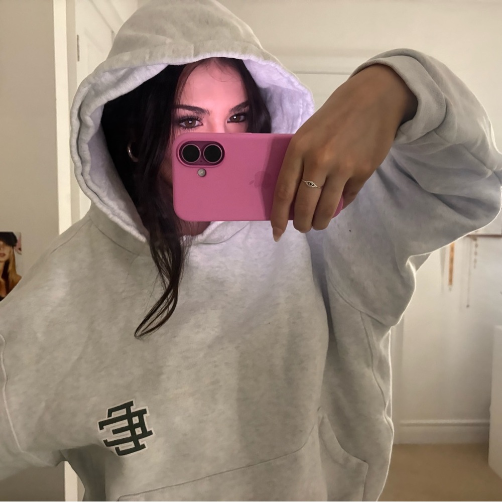 Price negotiable! Great condition 😜 Girls or boys can wear but this boys hoodie